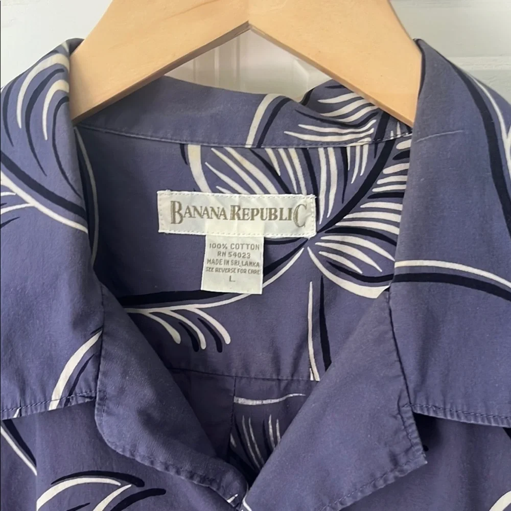 Banana Republic Vintage Men’s Blue Casual Button Down Shirt Safari Leaf